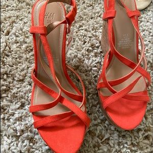 Red HM Wedges 39 / guess heels 7.5 from Ross